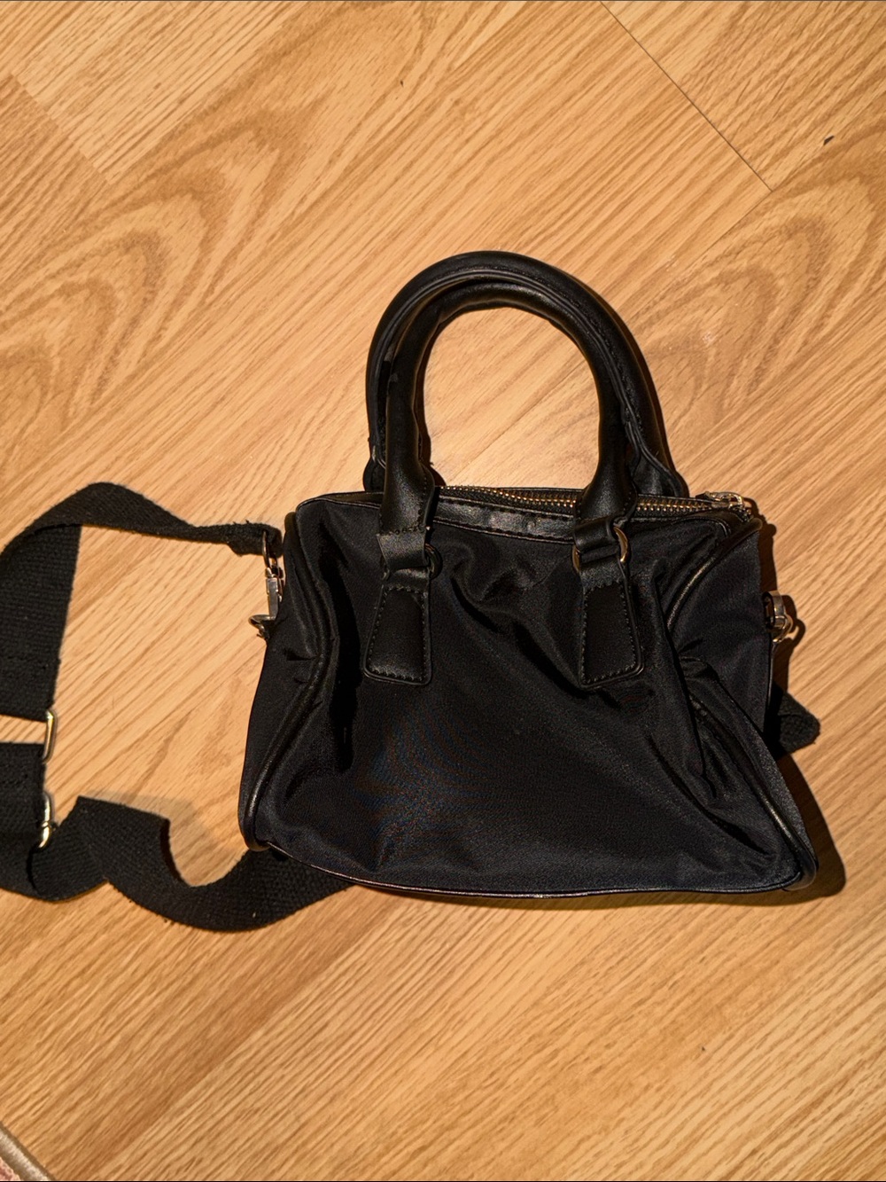 Source Unknown Black Women's Convertible Crossbody Tote